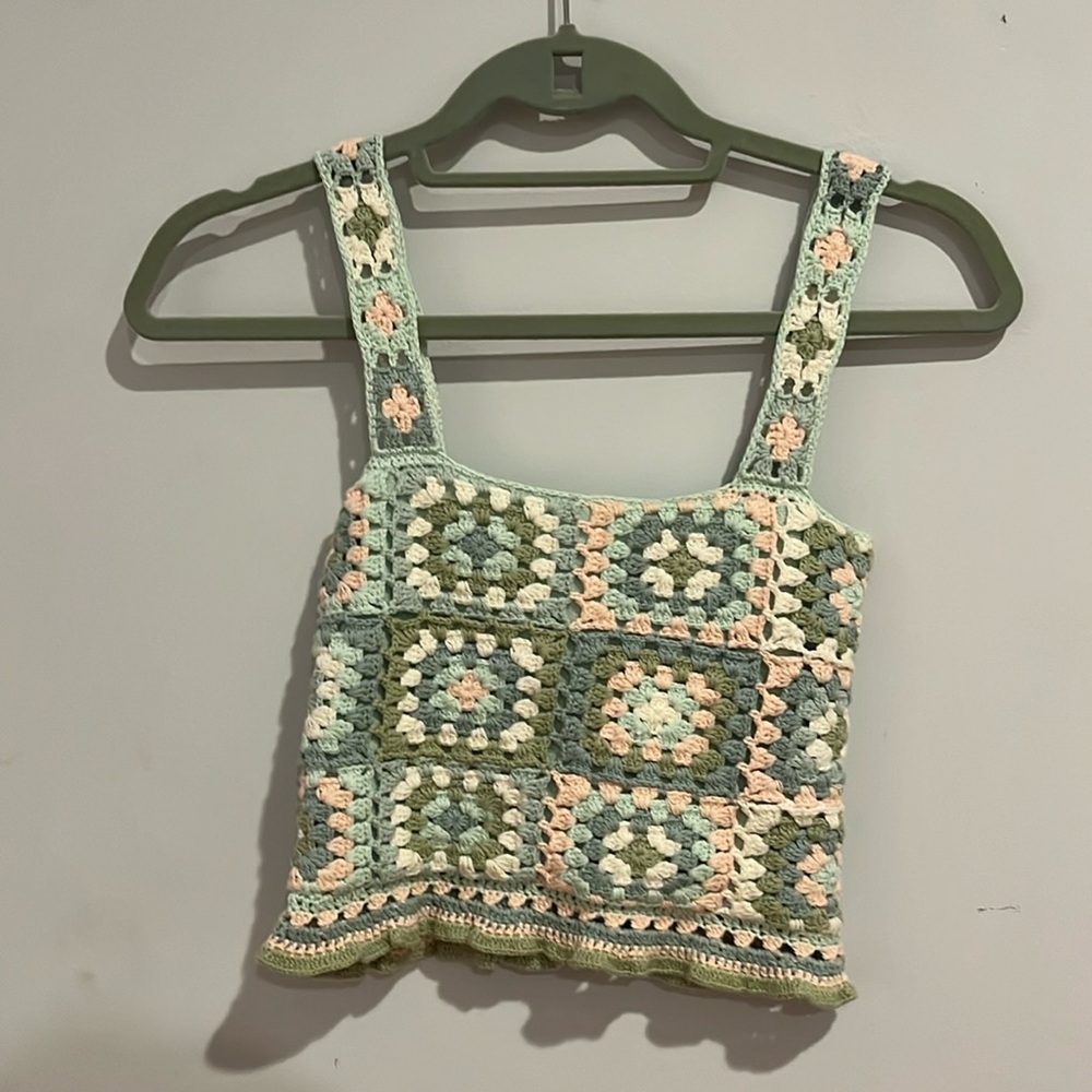 Crochet knit crop top. American eagle.